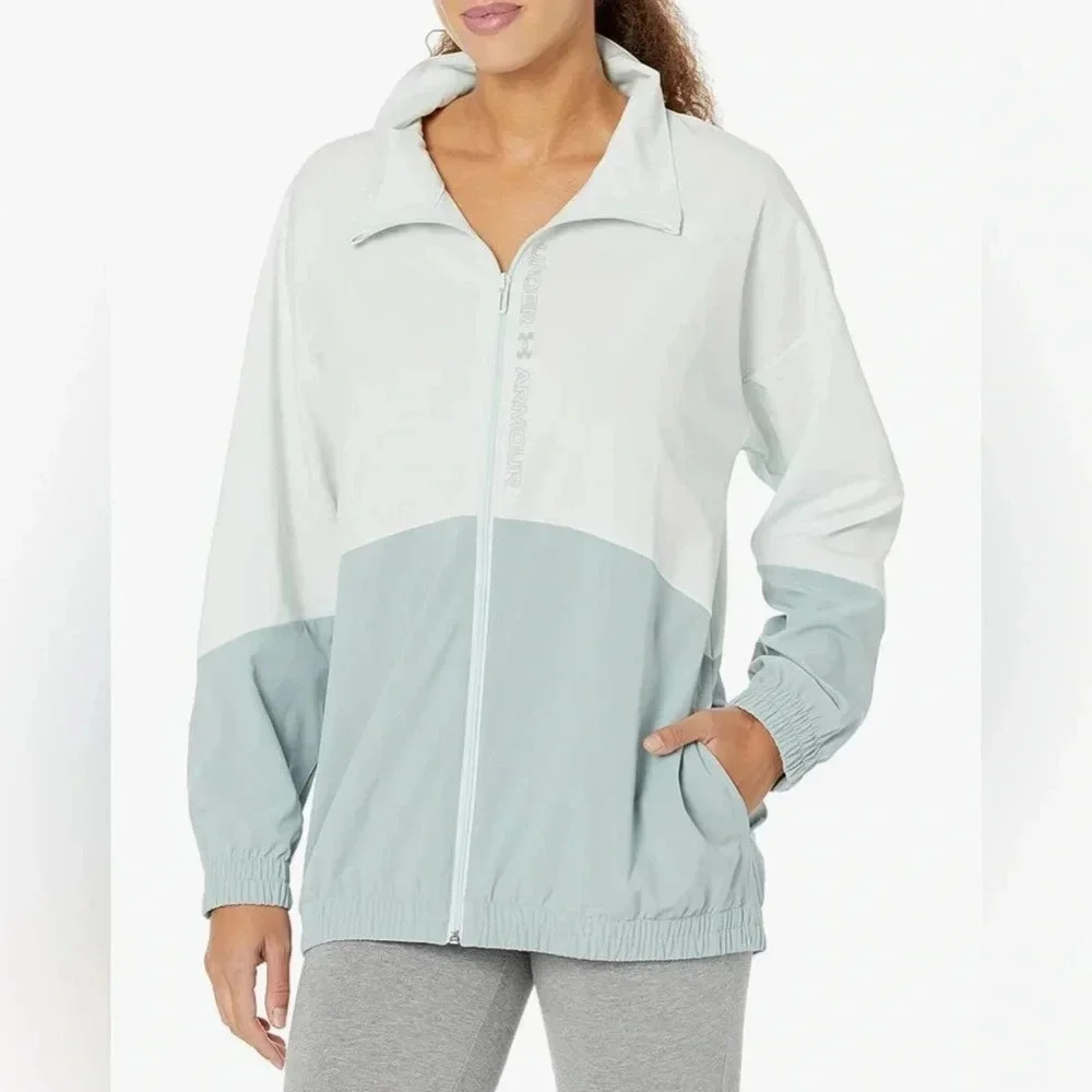 Under Armour Oversized Jacket Size Small